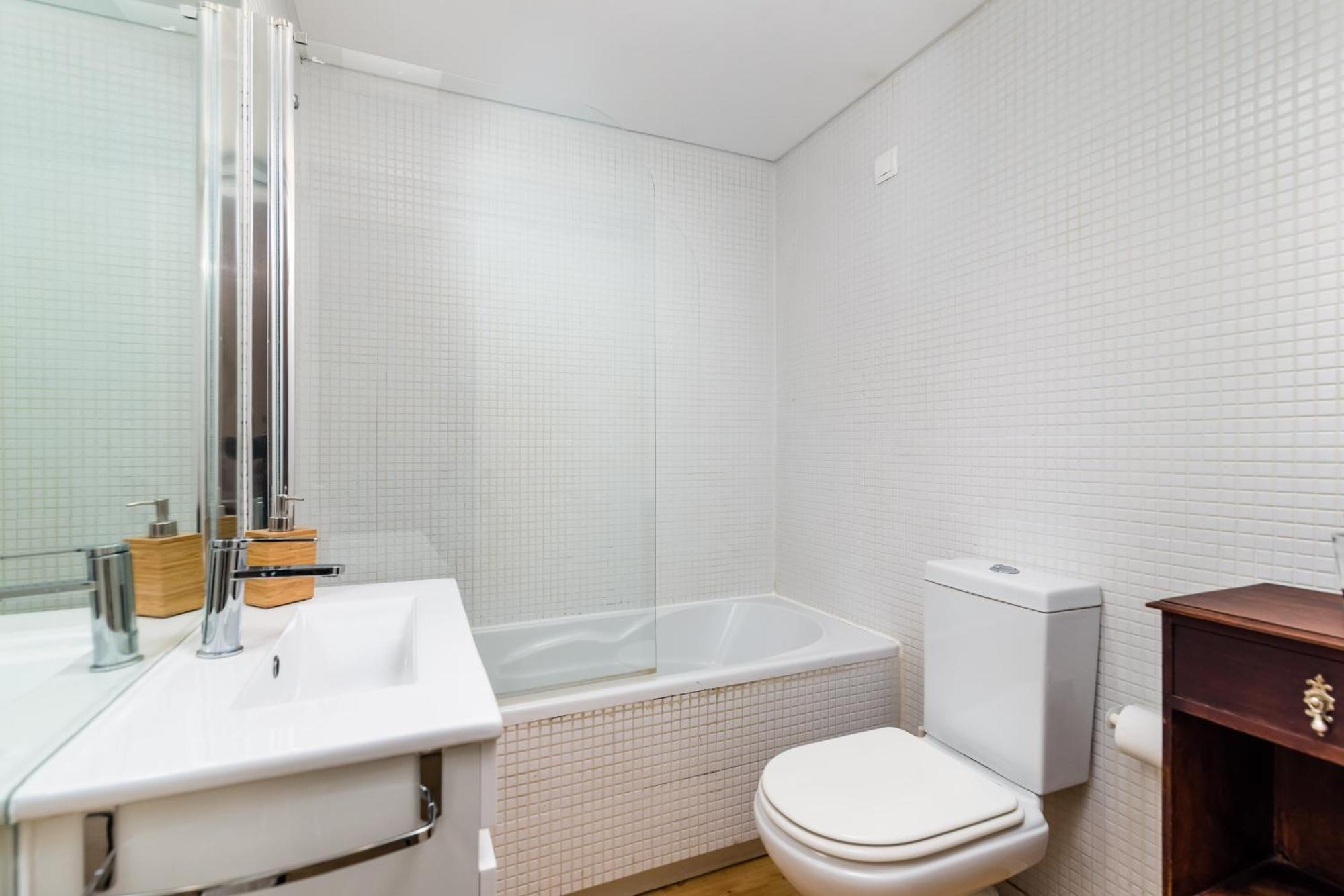 Go Native Lisbon - Principe Real Apartment Exterior photo